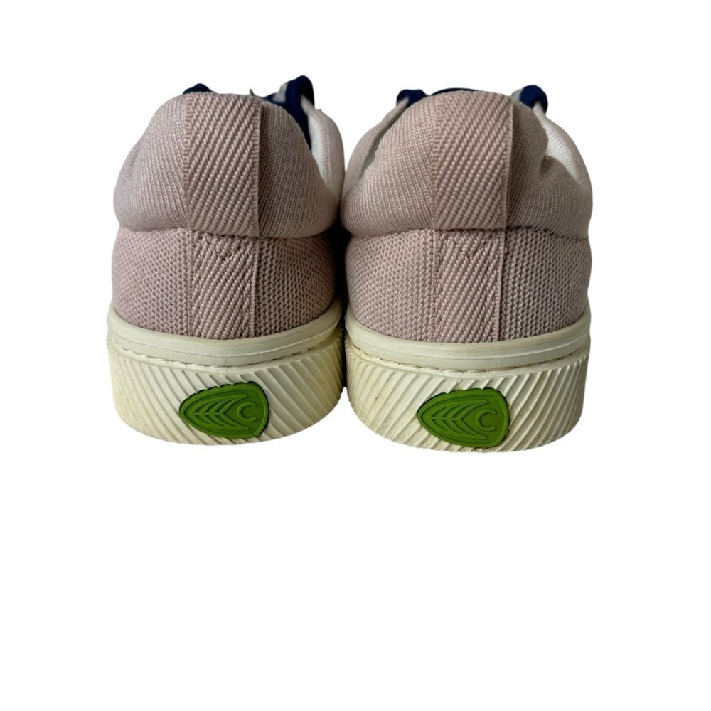 Cariuma OCA Low Canvas Sneaker in Rose Red 8 - Picture 5 of 10